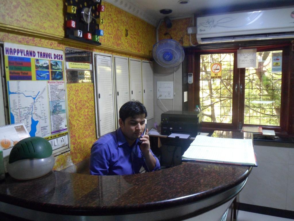 Hotel Happyland Mumbai Dış mekan fotoğraf