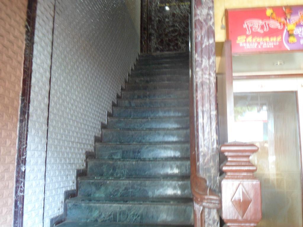 Hotel Happyland Mumbai Dış mekan fotoğraf