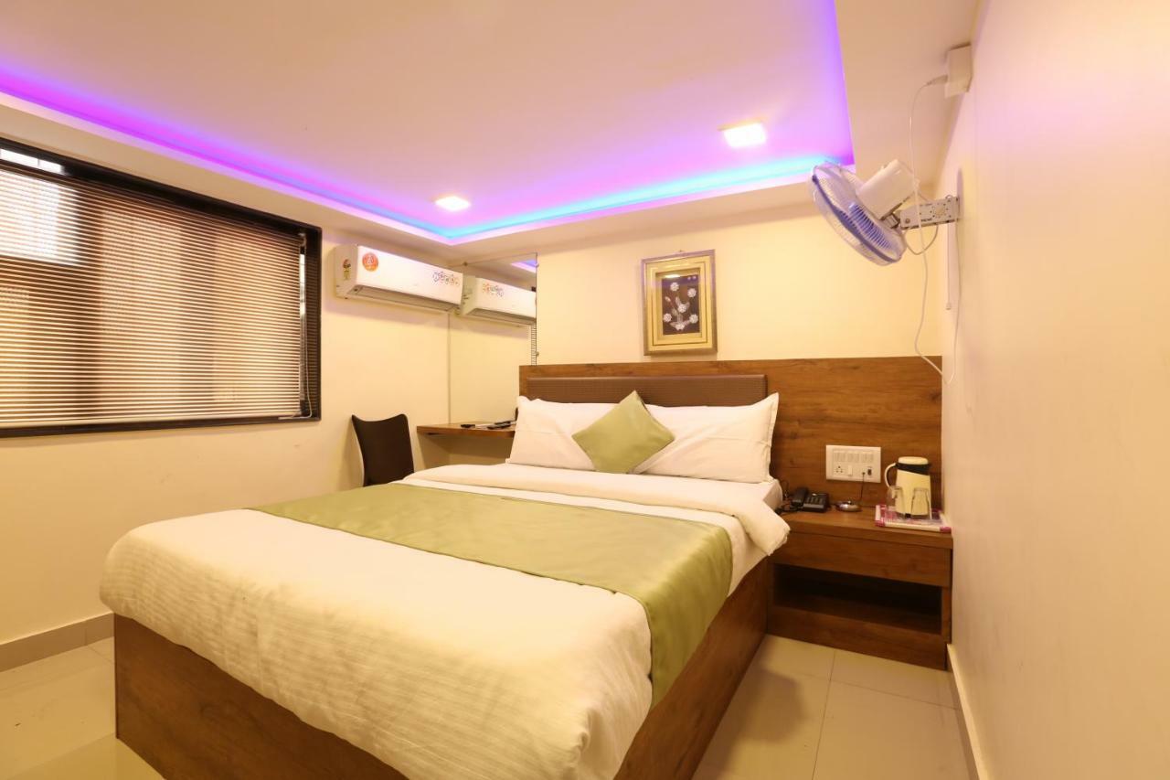 Hotel Happyland Mumbai Dış mekan fotoğraf