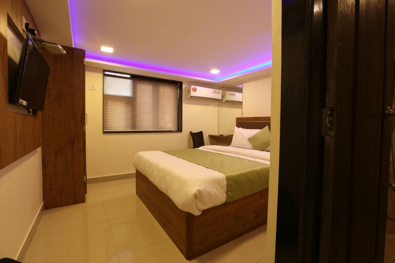Hotel Happyland Mumbai Dış mekan fotoğraf
