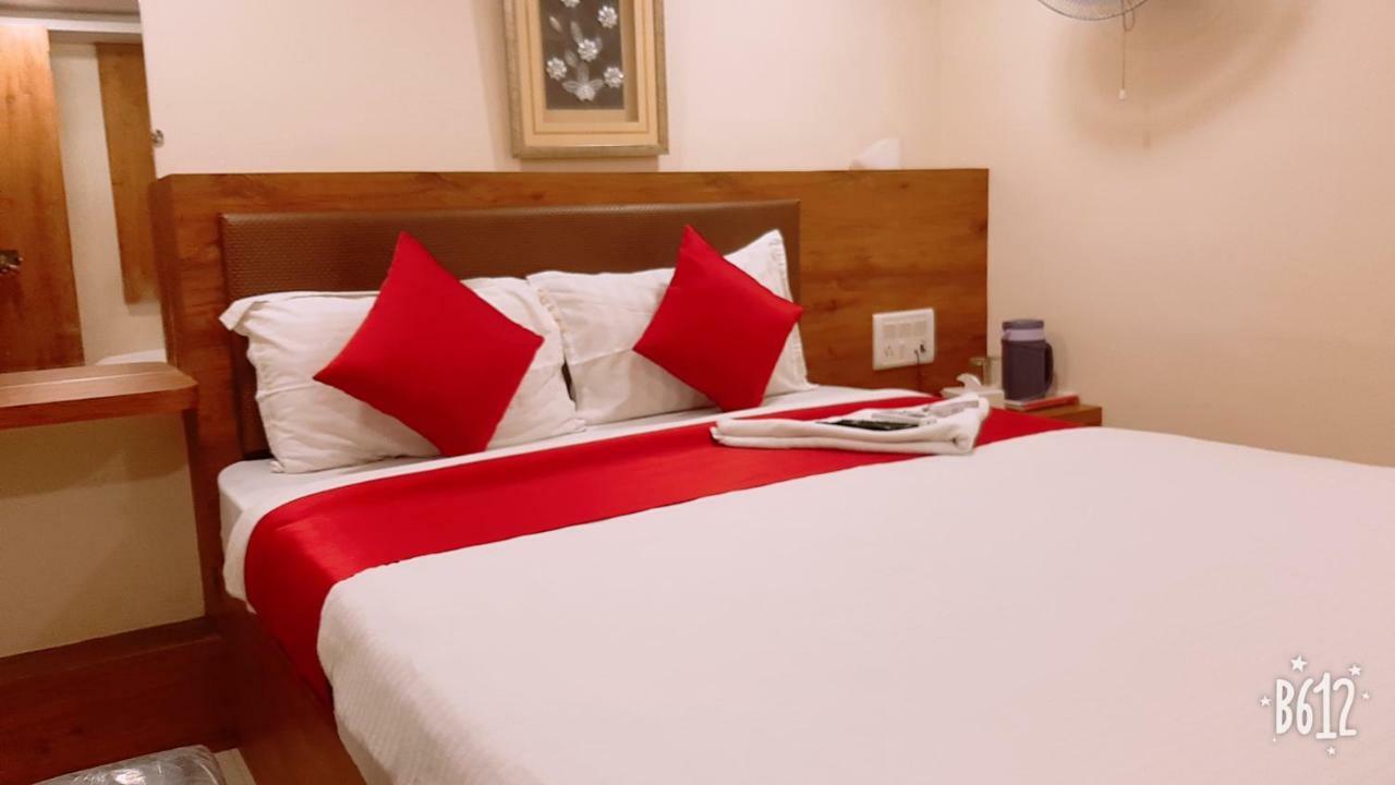 Hotel Happyland Mumbai Dış mekan fotoğraf